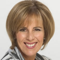 Michelle Ray, Keynote Female Motivational Speaker, Leadership Expert, Profile Image