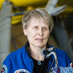 Roberta Bondar, Adventure and Sports Speaker, Astronaut, Profile Image